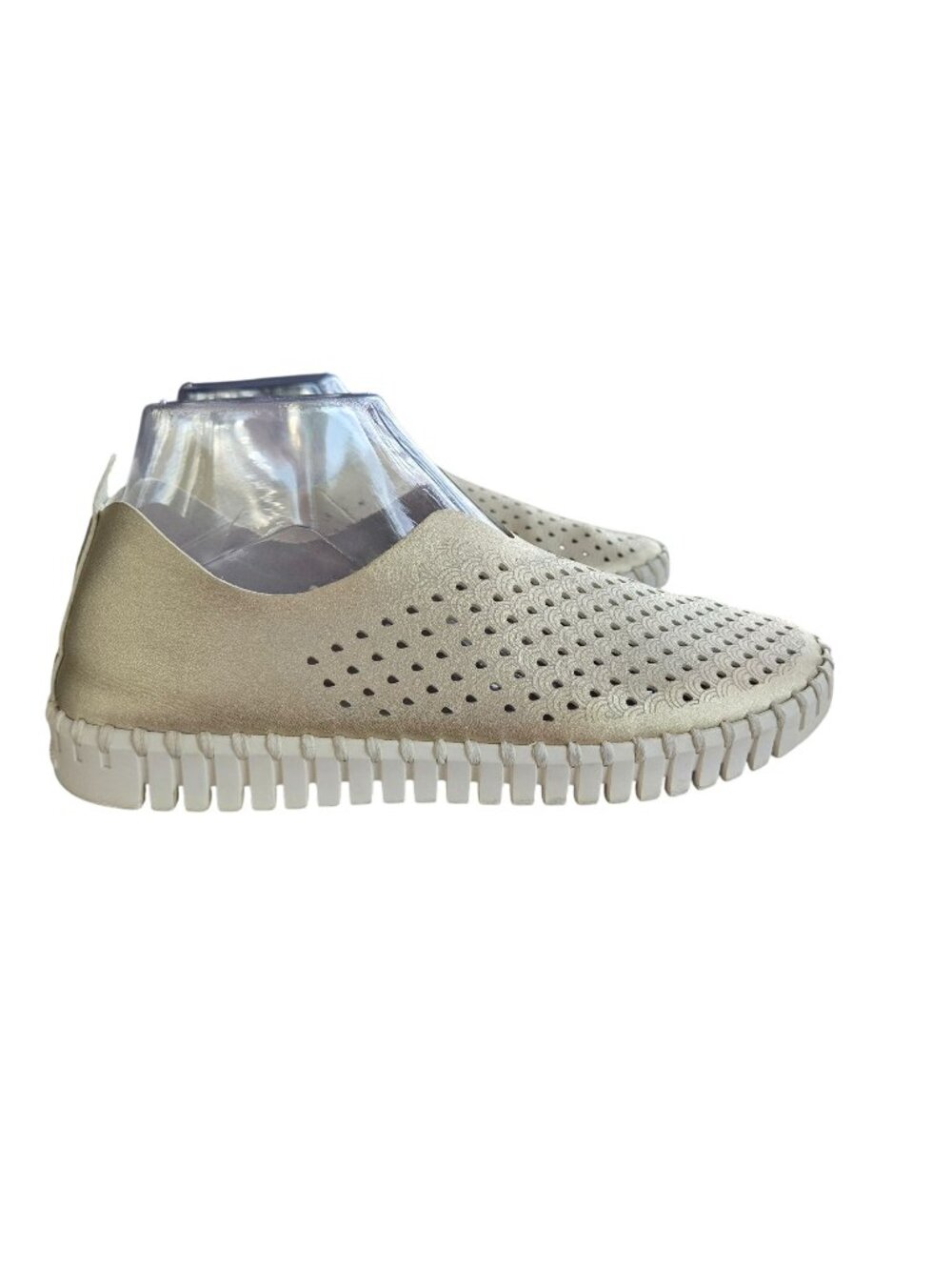 Isle Jacobsen Hornback Women's Gold Champagne Tulip Slip-On Loafers  Shoes SIze